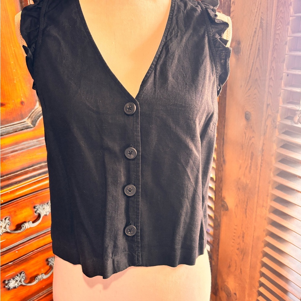 Madewell Black Button-Up Sleeveless Top